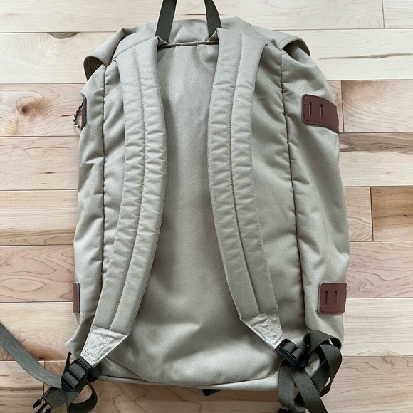 Patagonia backpack. - Picture 3 of 4